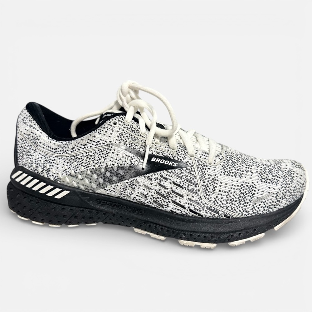 Brooks Adrenaline GTS 21 Women's Running Training Shoes, Size 9, Black & White